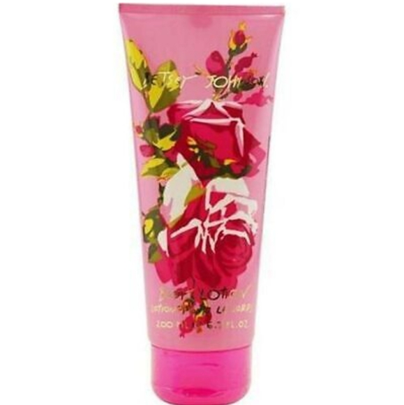 Betsey Johnson's 🆕 Gift Set - Picture 3 of 4